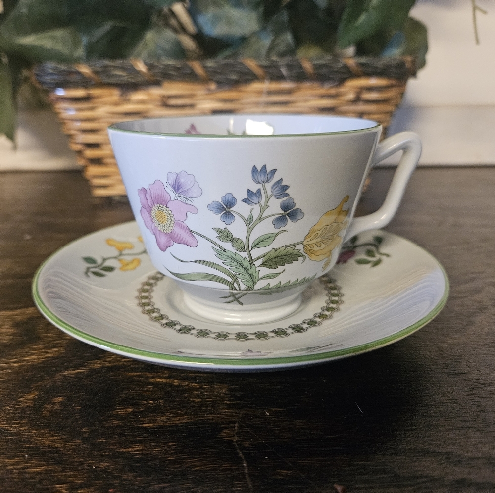 SPODE Floral Teacup and Saucer Set